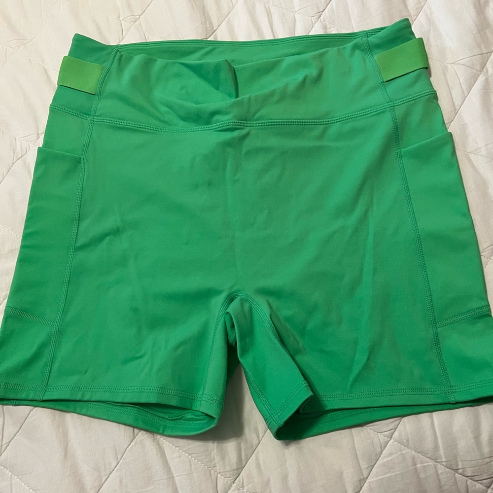 Fabletics Size XXL High-Waisted Motion365® Pocket Short 5" NWT